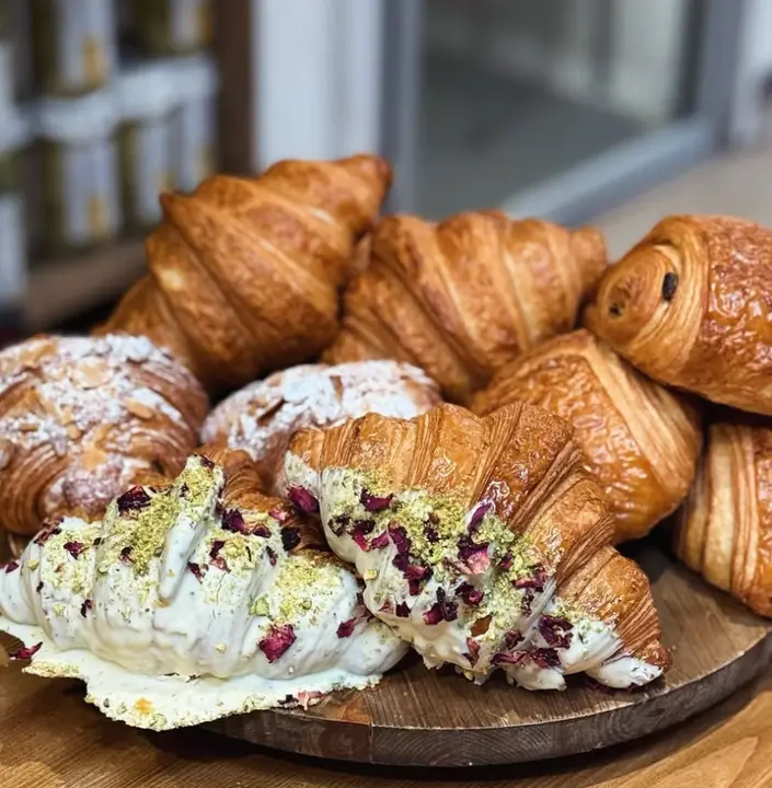 £2 Pastry