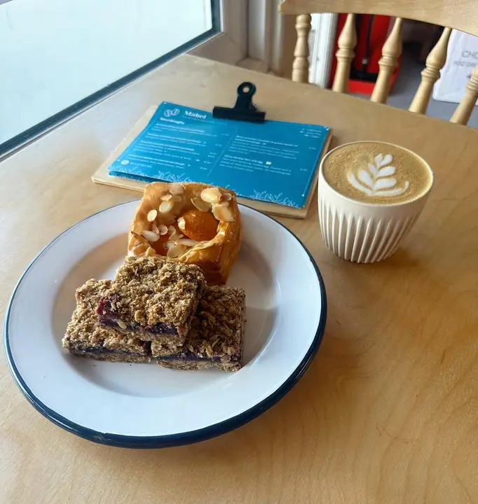 £5 Coffee & Pastry