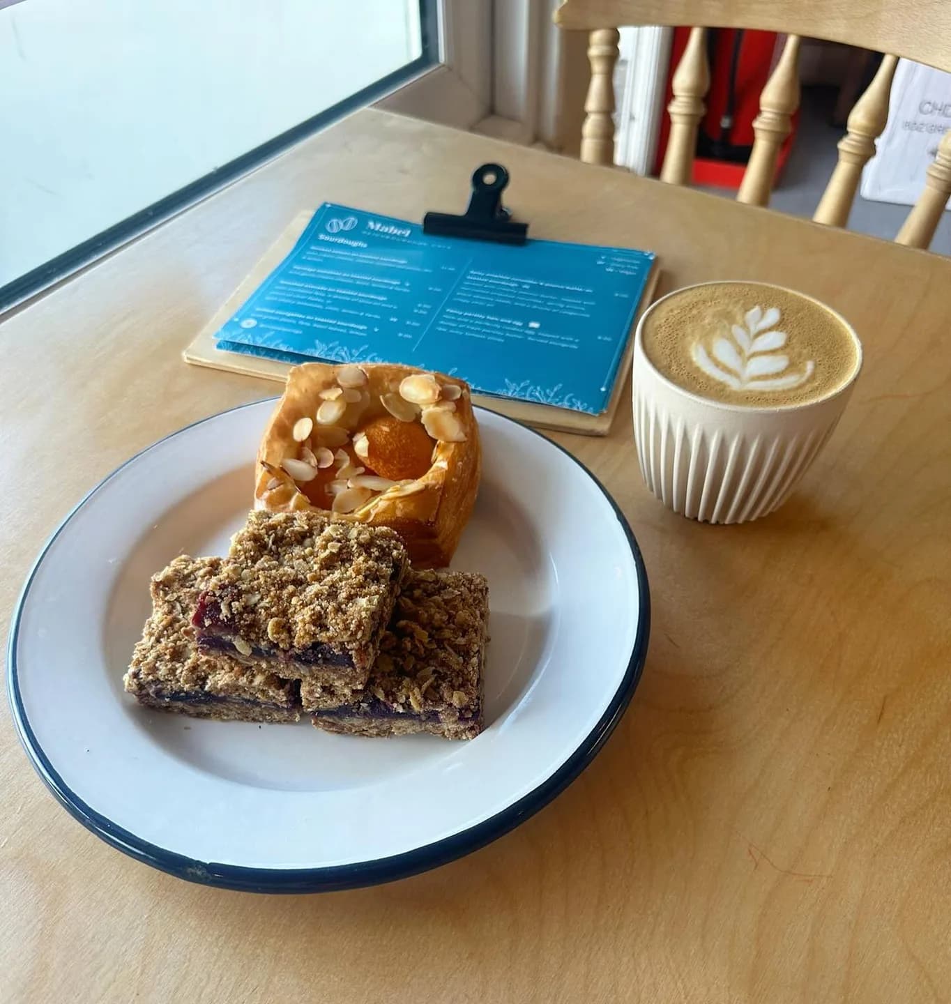 £5 Coffee & Pastry