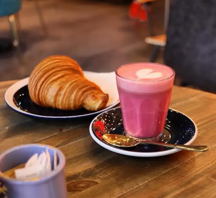£5 Pastry & Coffee